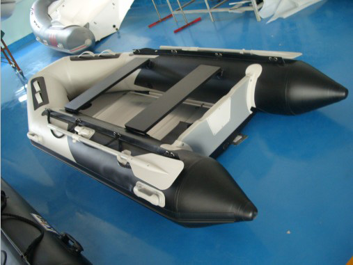 4����Ƥͧ��3���X�Ͻ��⴬